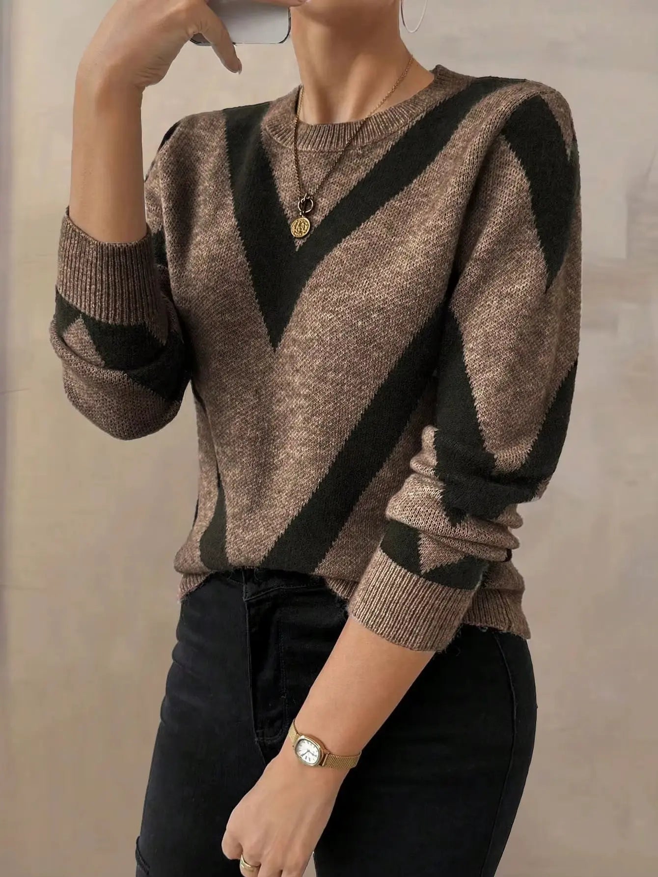 New autumn and winter geometric pattern round neck long sleeved knitted RosyasT
